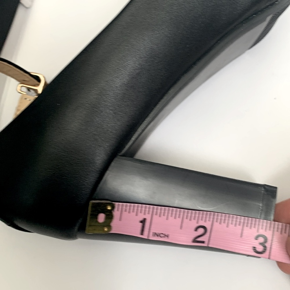 Black Mary Jane Style Pumps with Straps size 37 - Picture 10 of 10